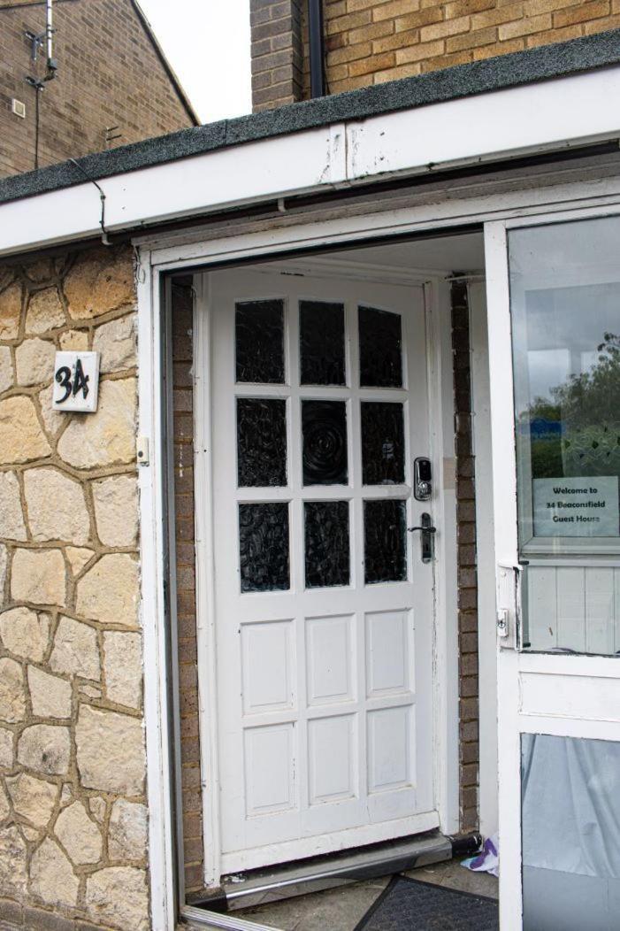 Beaconsfield Serenity: 4-Bedroom Near Luton Airport Luton (Bedfordshire) Exterior photo